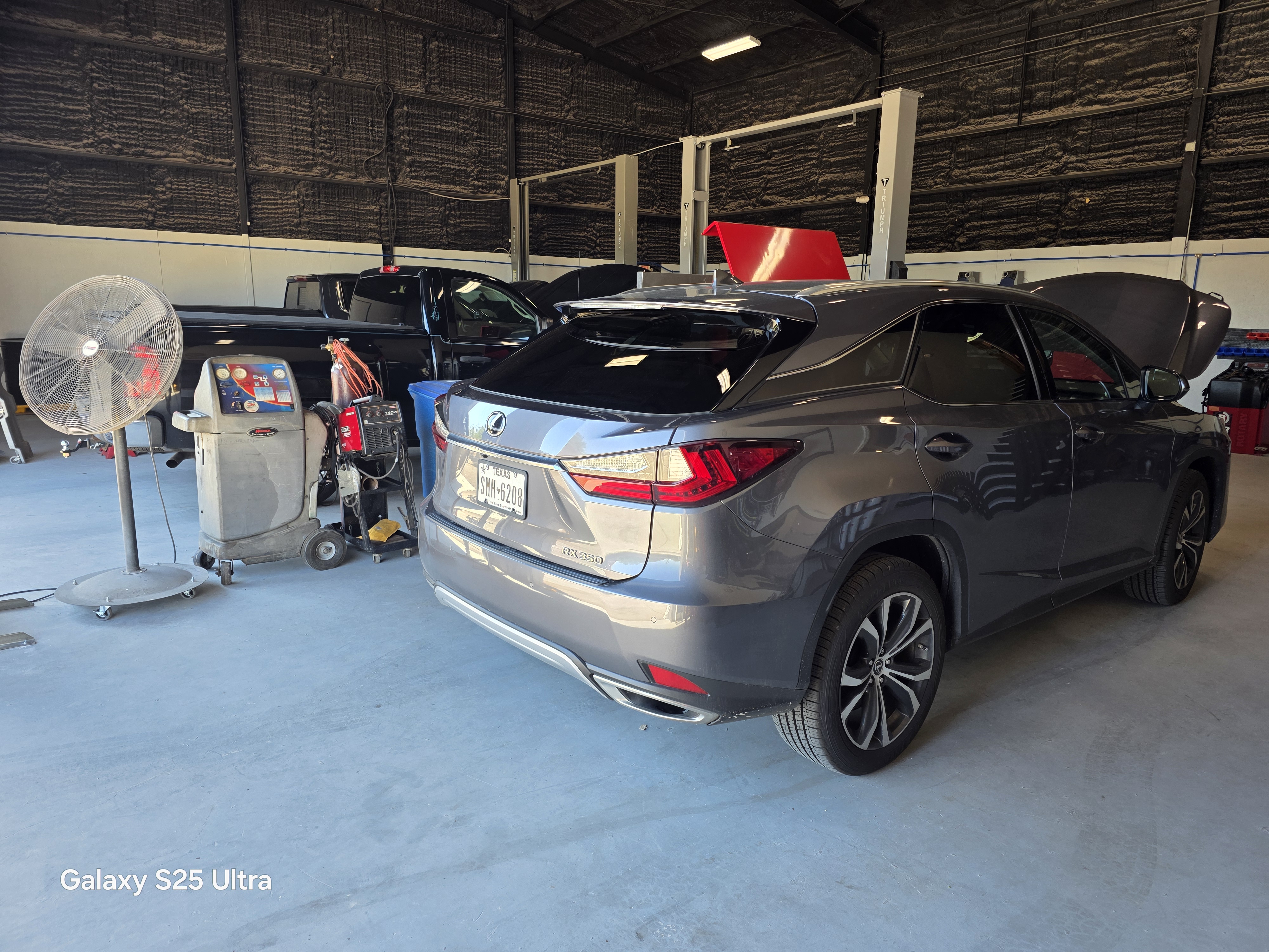 Service Bay